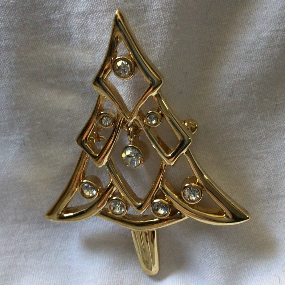 Gold toned Christmas Tree with Rhinestone Accents